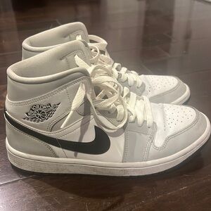 White and grey air jordan’s